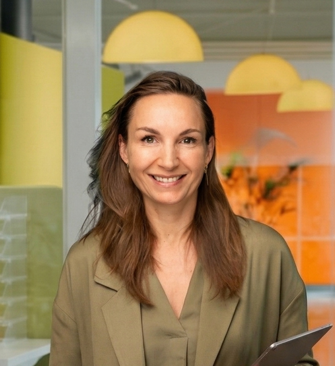 opmerkelijk-dichtbij-susanne-spee